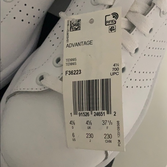 Adidas Advantage Tennis Shoes - Picture 3 of 3